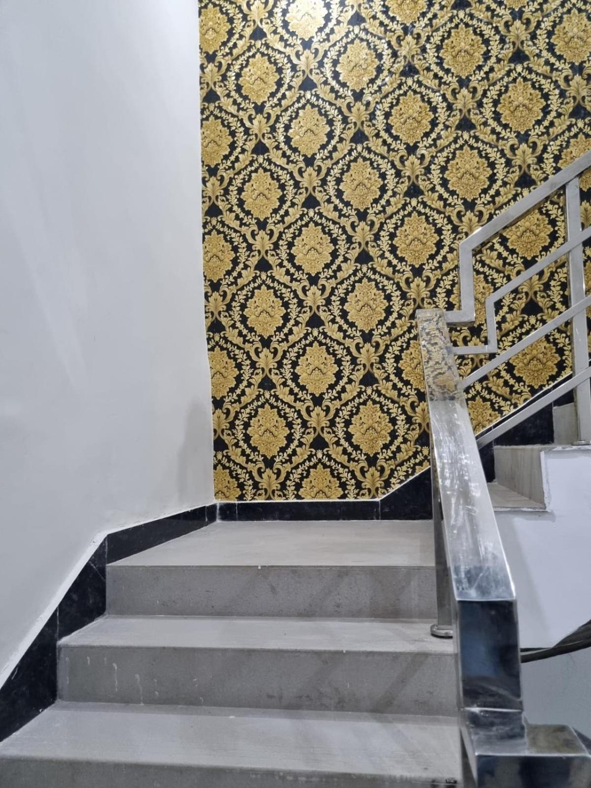 Hotel Vrindavan Prosperity Kültér fotó